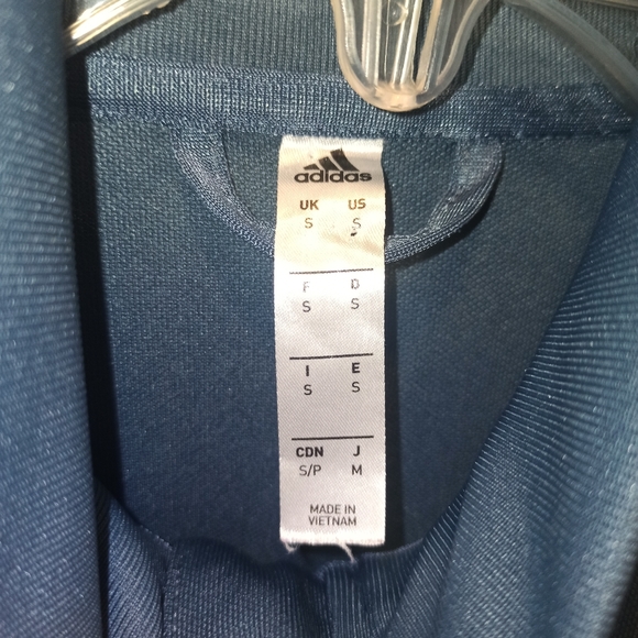 Adidas full zip up windbreaker jacket - Picture 15 of 15